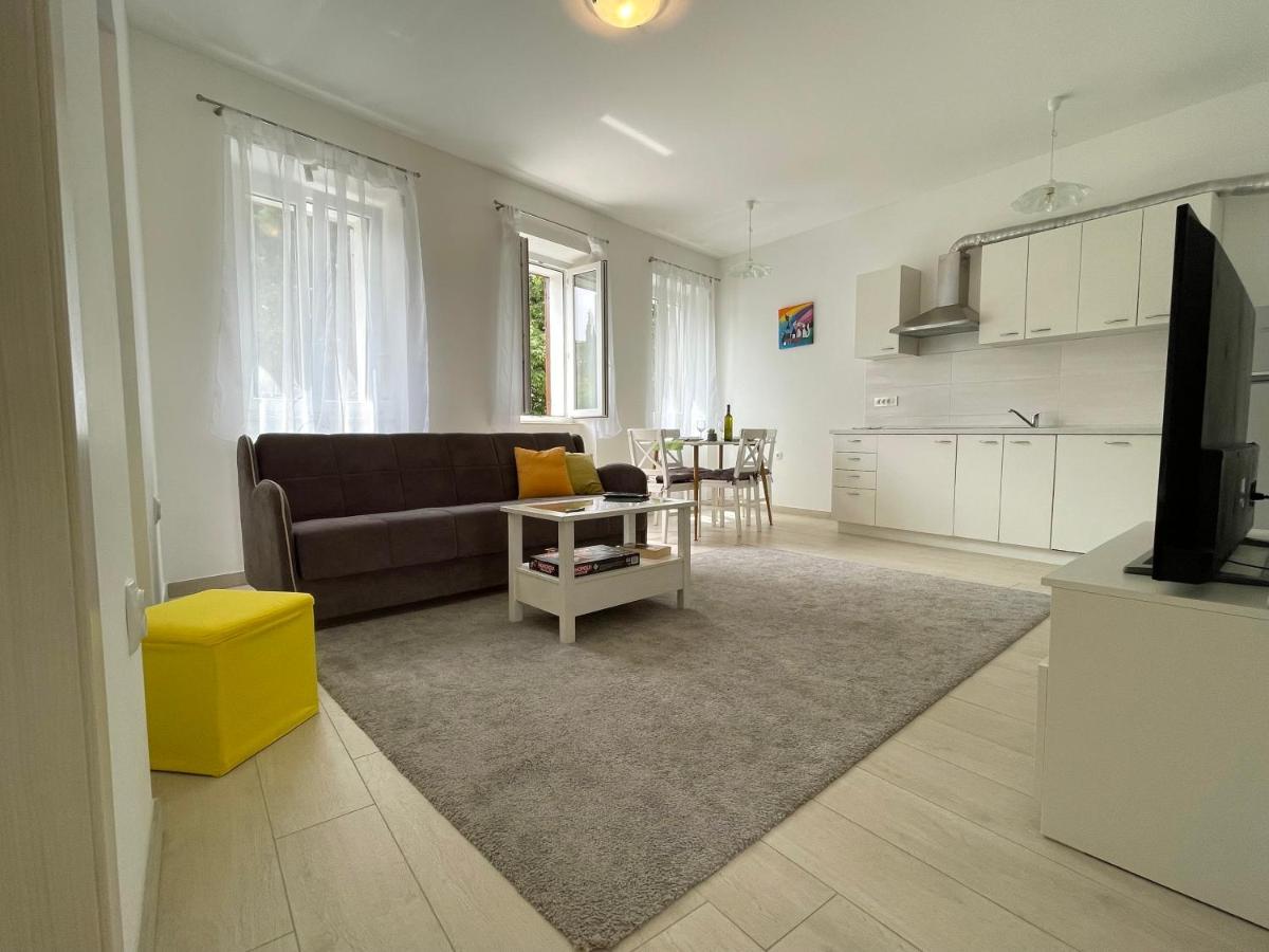 Modern Apartment In The Old Part Of Town Риека Экстерьер фото